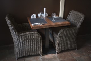 Stůl z masivního dubového dřeva Modesto | 800x800x53mm | Made in Czech č.1