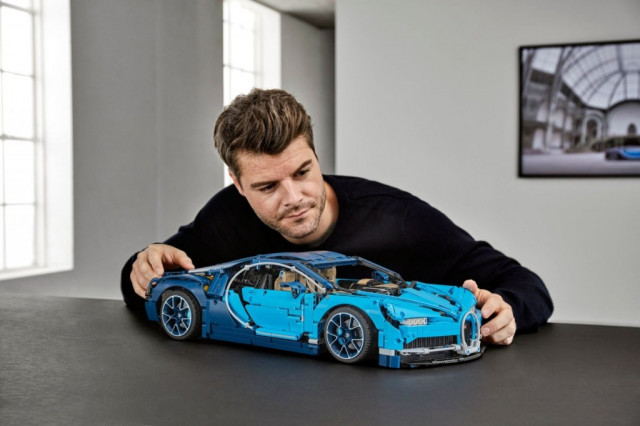 LEGO TECHNIC 42083 Bugatti Chiron č.4
