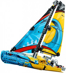 LEGO Technic 42074 Závodní jachta č.3