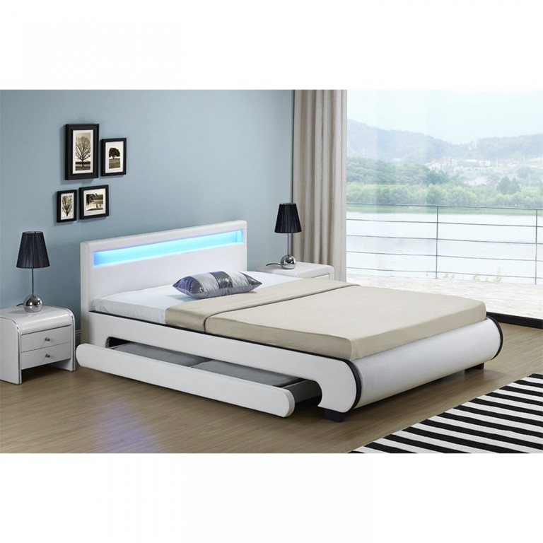 Čalouněná postel Bilbao s úložným prostorem a LED osvětlením 140 x 200 cm | bílá